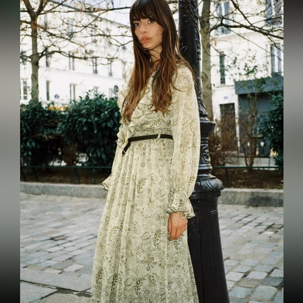 Zara Long Sleeve Floral Dress in Light Green